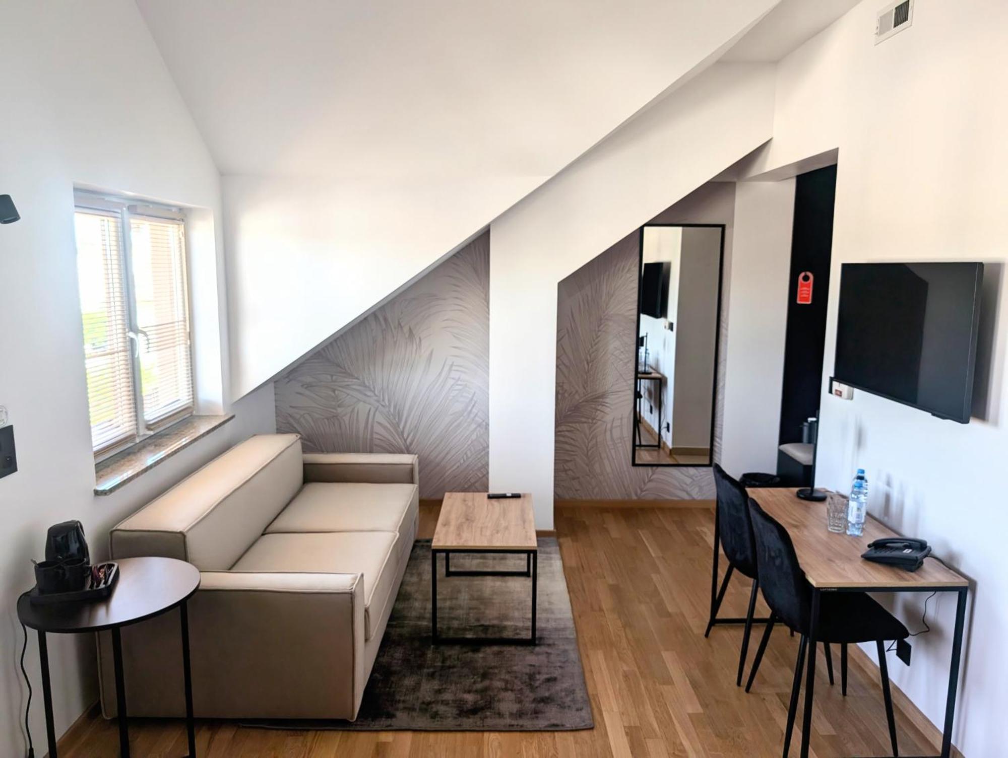 Hotel Reslinski Grodzisk Wielkopolski Buitenkant foto