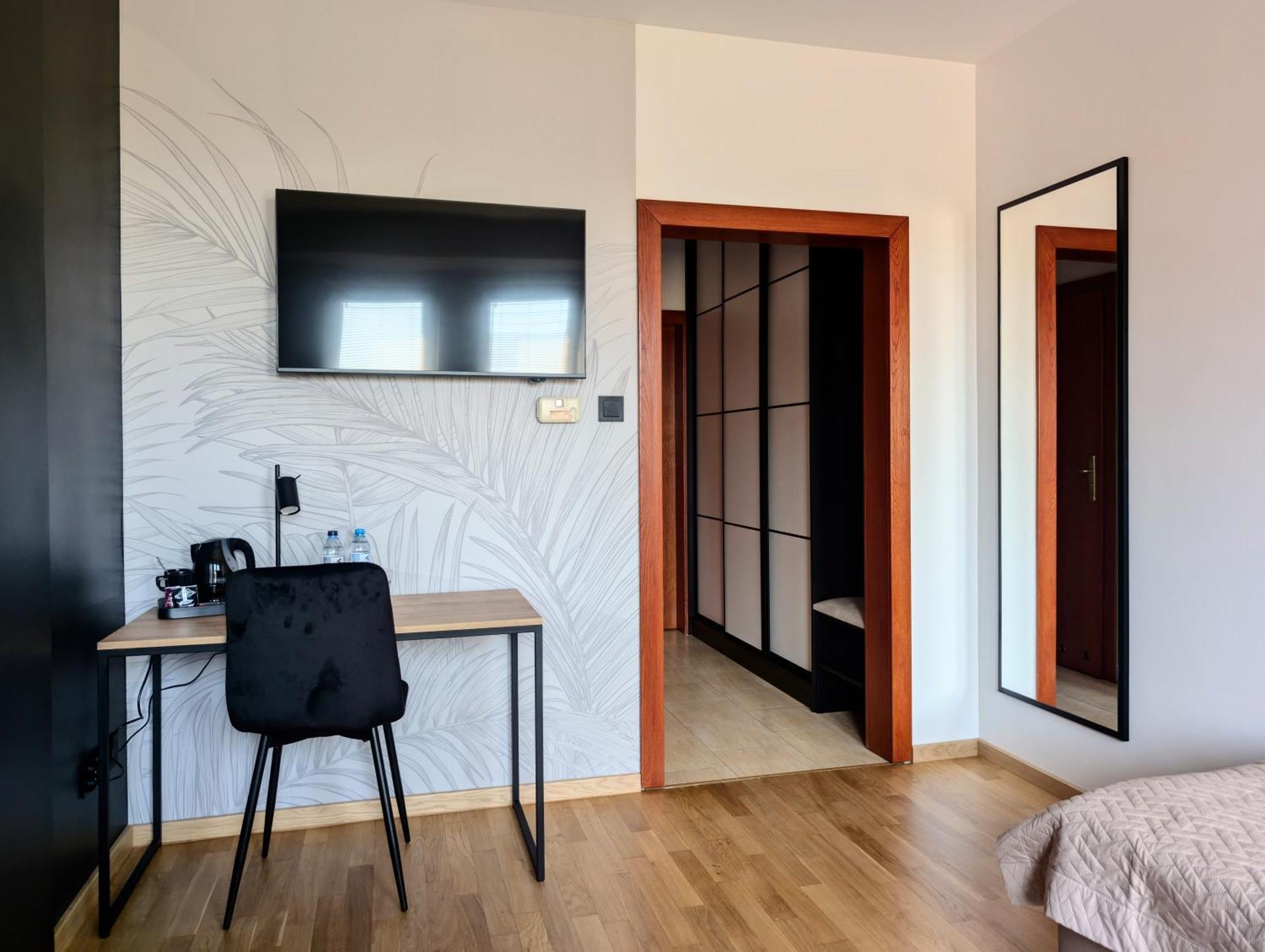 Hotel Reslinski Grodzisk Wielkopolski Buitenkant foto