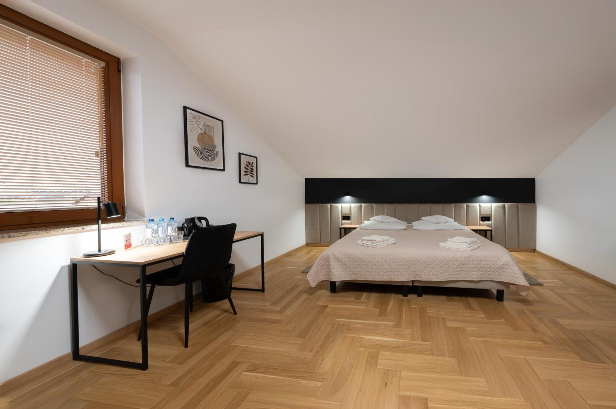 Hotel Reslinski Grodzisk Wielkopolski Buitenkant foto