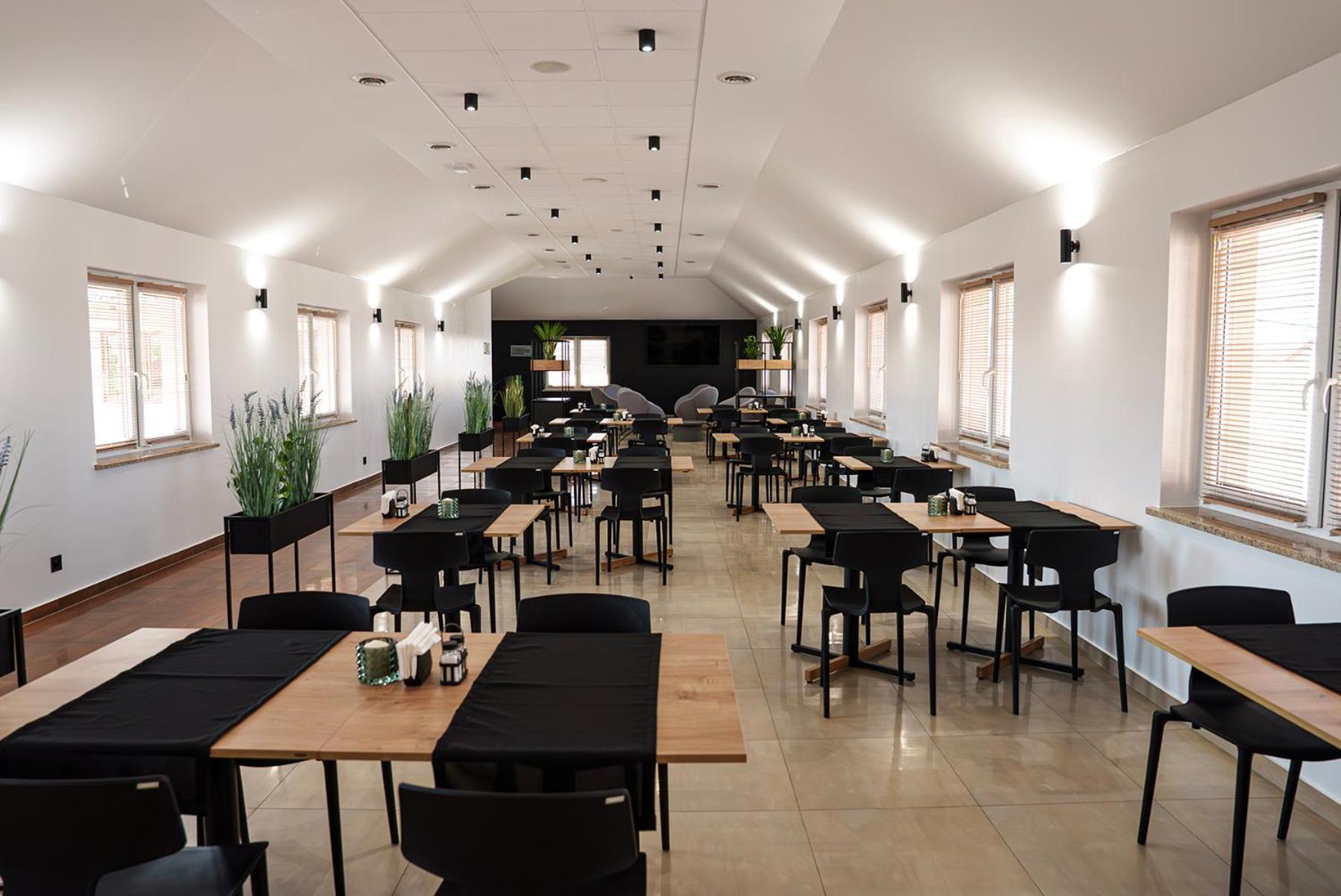 Hotel Reslinski Grodzisk Wielkopolski Buitenkant foto